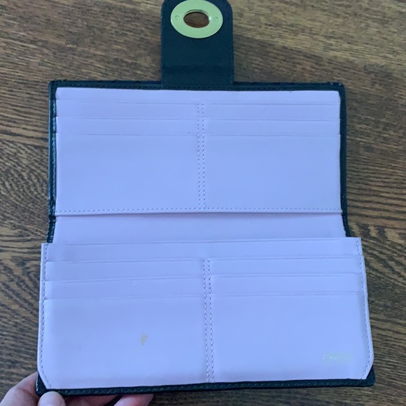 COACH wallet - Picture 2 of 6